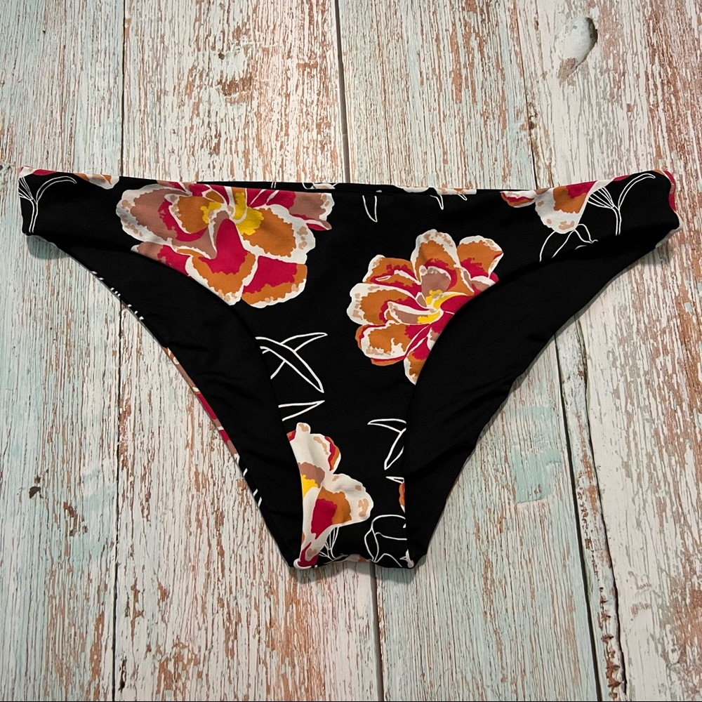 Roxy cheeky bikini bottoms